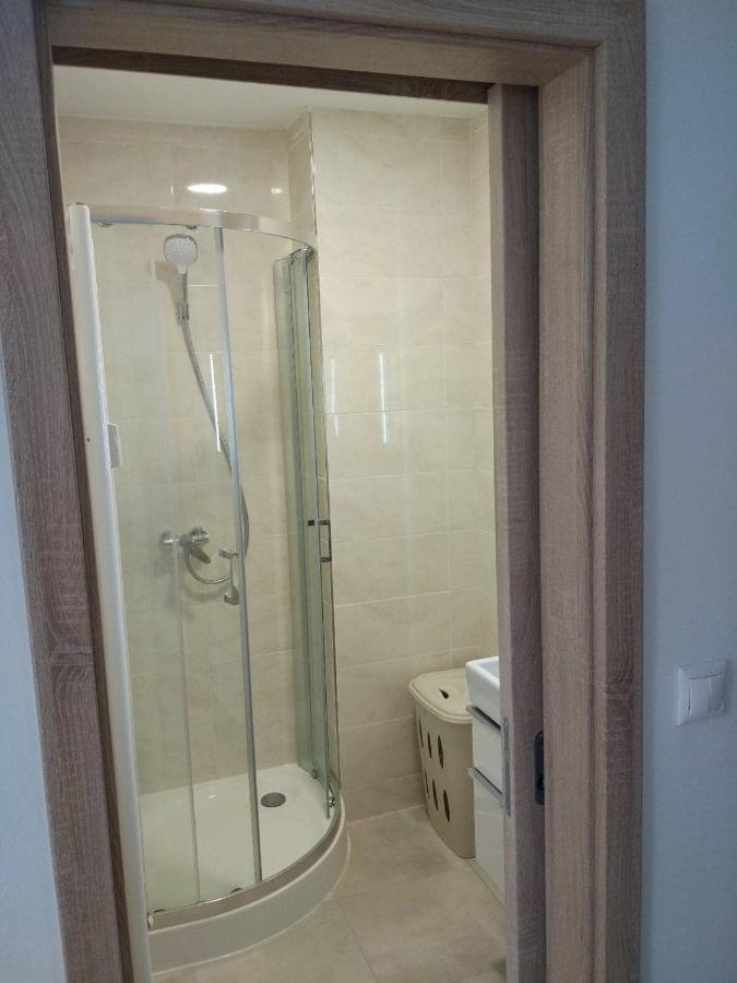 Moderny Apartman S Krbom A Klimatizaciou Presov Exterior photo